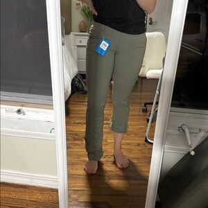 Columbia straight leg active pants